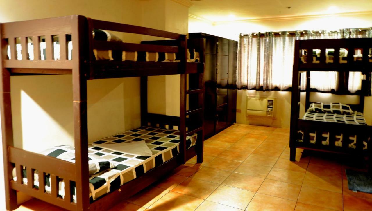 Our Awesome Hostel- Manila Makati City Zewnętrze zdjęcie